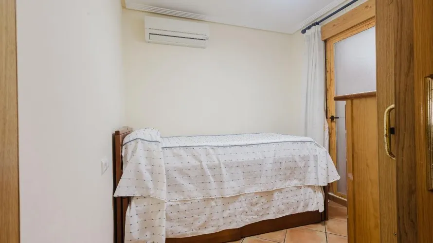 Bungalow de 75m² en Torrevieja, España No. 176 № 24