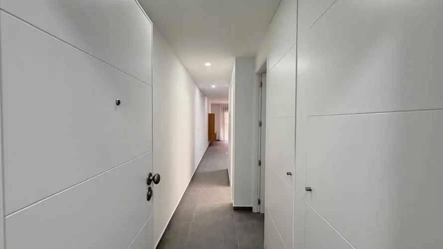 Apartamento de 3 dormitorios en Torrevieja, España No. 104