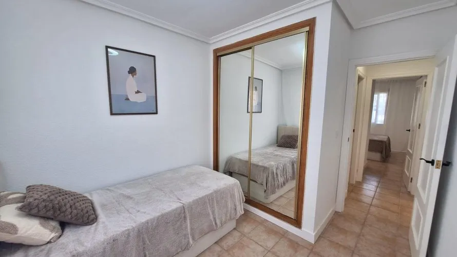 Bungalow de 1 dormitorio en Torrevieja, España No. 249 № 13