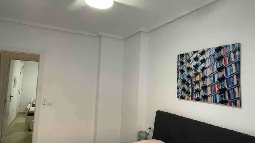 Apartamento de 2 dormitorios en Torrevieja, Spain No. 169 № 10