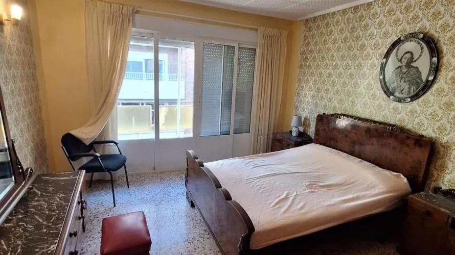 Propiedad comercial de 5 dormitorios en Torrevieja, Spain No. 63 № 26