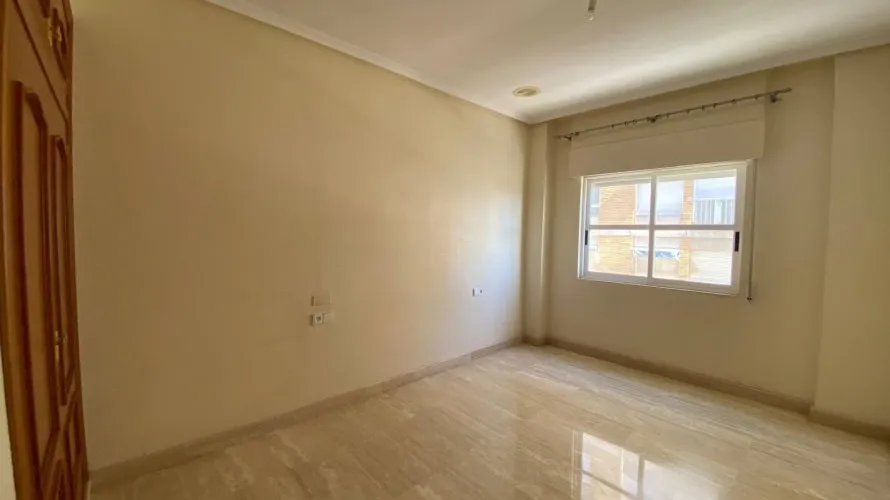 Apartamento de 1 dormitorio en Torrevieja, Spain No. 142 № 6