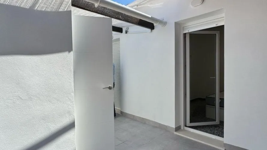 Apartamento de 3 dormitorios en Torrevieja, Spain No. 76 № 12