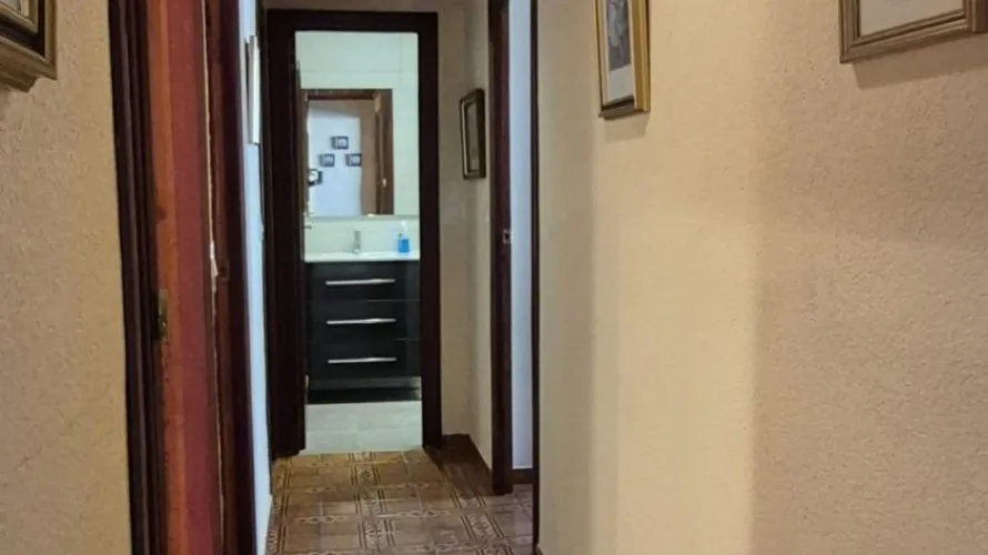 Apartamento de 2 dormitorios en Torrevieja, España No. 324 № 1