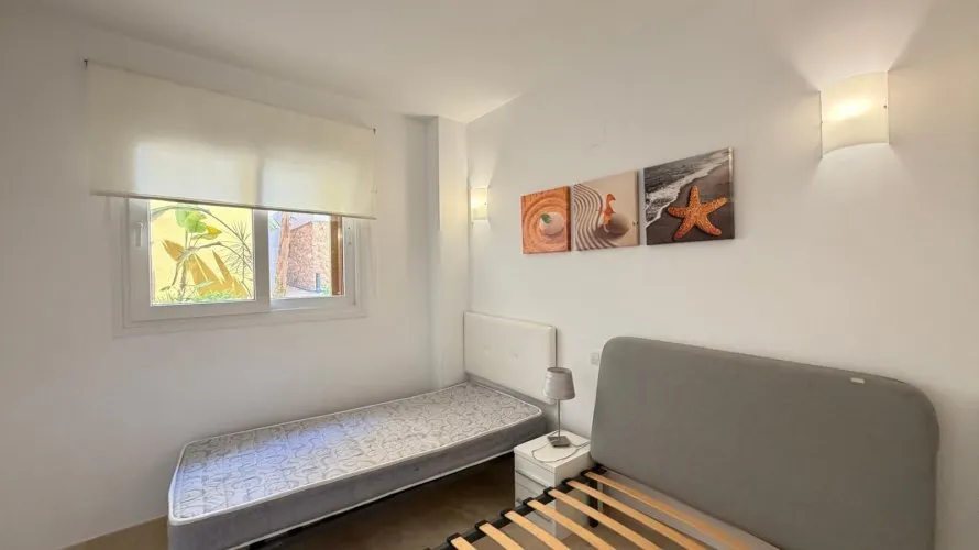 Apartamento de 3 dormitorios en Torrevieja, España No. 295 № 5
