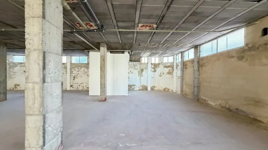 Propiedad comercial de 2800m² en Torrevieja, España No. 313