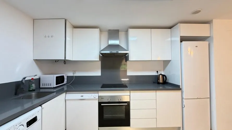Apartamento de 3 dormitorios en Torrevieja, España No. 295 № 17