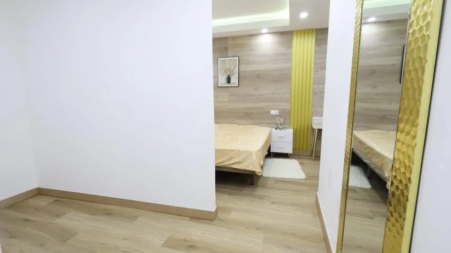 Apartamento de 4 dormitorios en Torrevieja, España No. 304 № 4