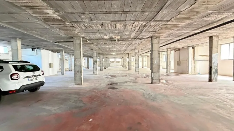 Propiedad comercial de 2800m² en Torrevieja, España No. 313 № 6