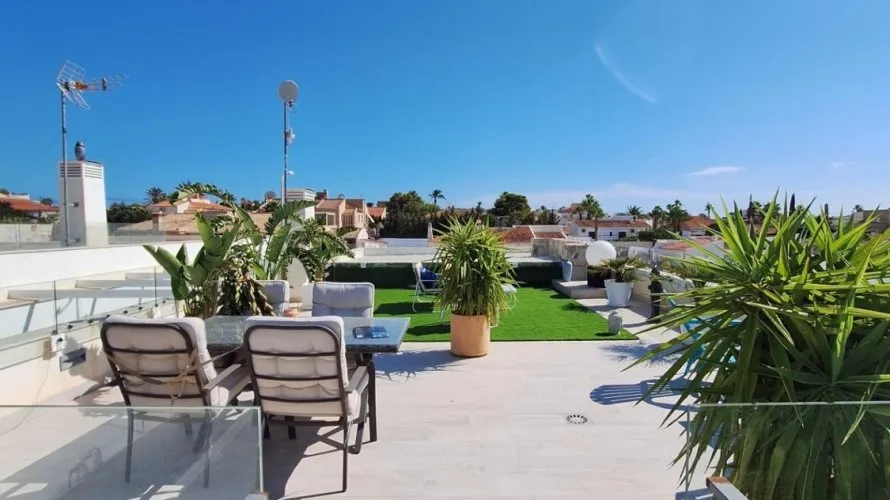 Villa de 106m² en Torrevieja, España No. 286 № 18