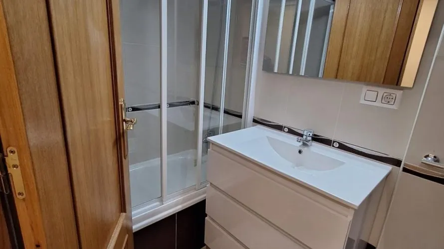 Apartamento de 3 dormitorios en Torrevieja, España No. 290 № 6