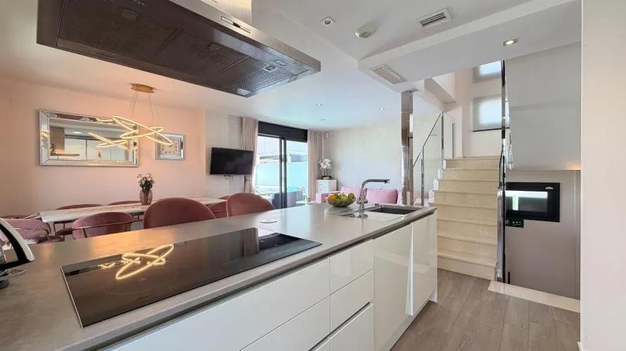 Villa de 5 dormitorios en Torrevieja, España No. 281 № 11