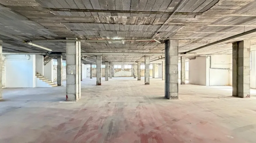 Propiedad comercial de 2800m² en Torrevieja, España No. 313 № 4