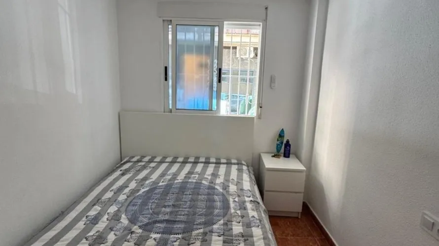 Apartamento de 3 dormitorios en Torrevieja, España No. 315 № 21