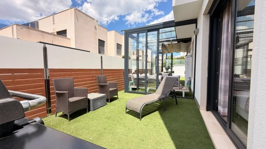 Villa de 5 dormitorios en Torrevieja, España No. 281 № 4