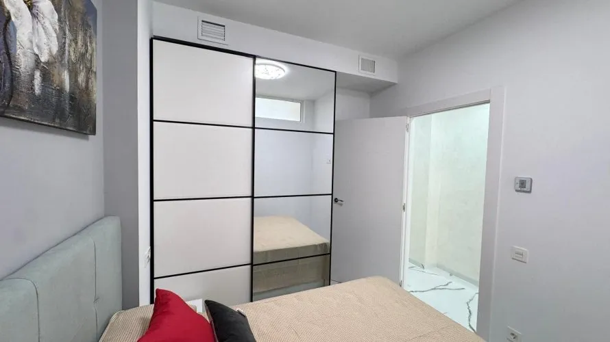 Apartamento de 2 dormitorios en Torrevieja, España No. 318 № 20
