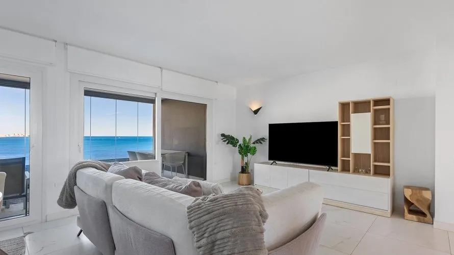 Apartamento de 2 dormitorios en Torrevieja, Spain No. 293 № 6