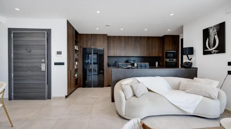 Apartamento de 3 dormitorios en Torrevieja, España No. 321 № 25