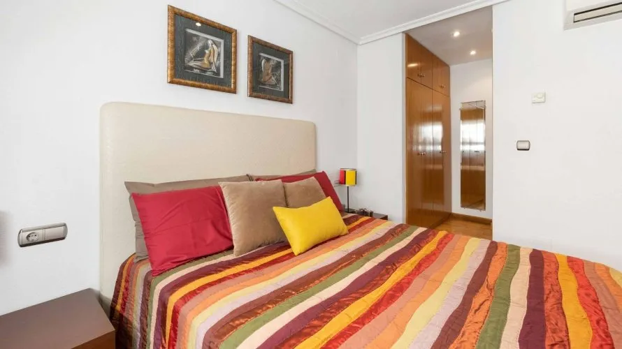 Ático de 3 dormitorios en Torrevieja, España No. 284 № 12