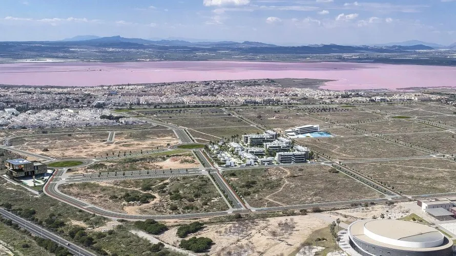 Apartamento de 1 dormitorio en Torrevieja, España No. 319 № 6