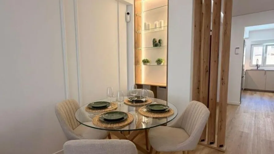 Apartamento de 2 dormitorios en Torrevieja, España No. 298 № 2