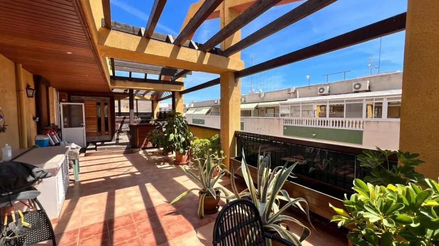 Apartamento de 149m² en Torrevieja, España No. 311 № 21