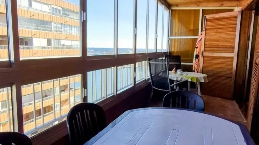 Apartamento de 2 dormitorios en Torrevieja, España No. 324 № 12