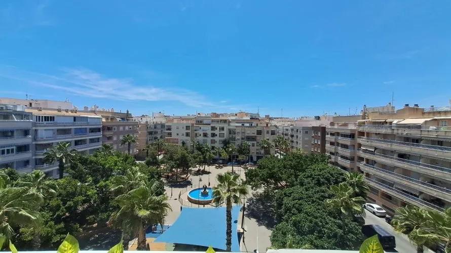 Ático de 2 dormitorios en Torrevieja, España No. 329 № 10