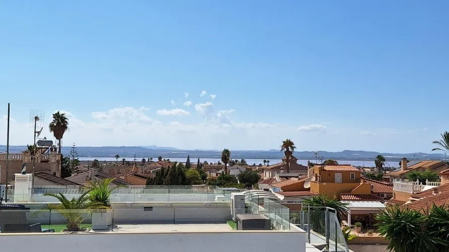 Villa de 106m² en Torrevieja, España No. 286 № 22