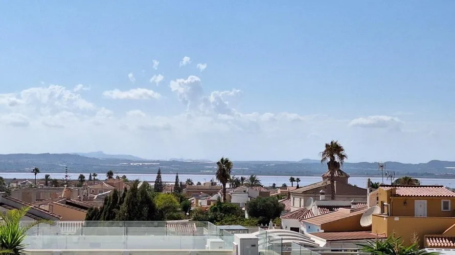Villa de 106m² en Torrevieja, España No. 286 № 24