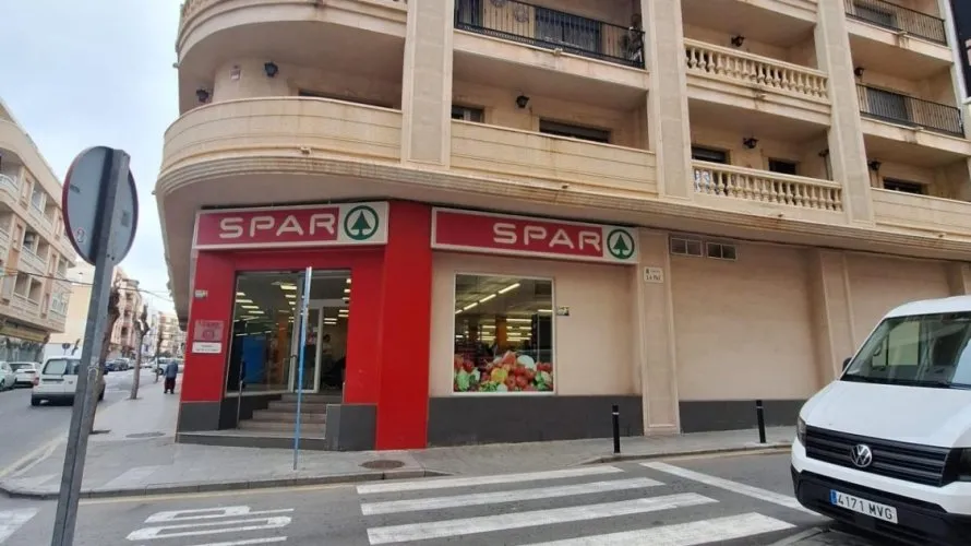 Apartamento de 3 dormitorios en Torrevieja, España No. 290 № 19