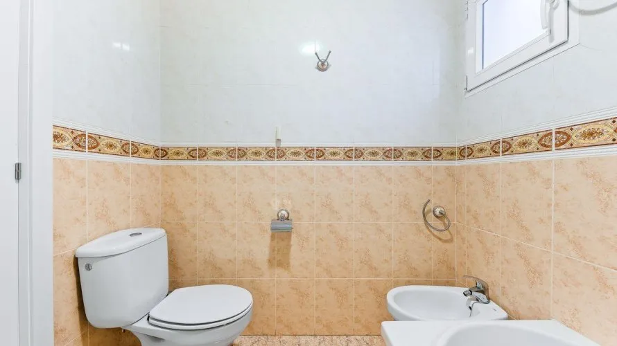 Apartamento de 3 dormitorios en Torrevieja, España No. 481 № 15