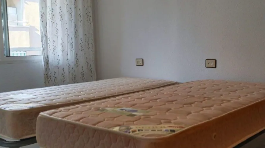 Apartamento de 1 dormitorio en Torrevieja, España No. 452 № 5