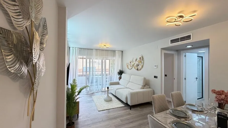 Apartamento de 2 dormitorios en Torrevieja, España No. 484 № 13