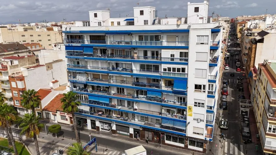 Apartamento de 102m² en Torrevieja, España No. 351 № 1