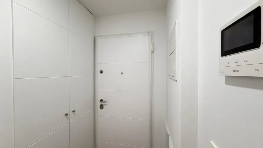 Apartamento de 2 dormitorios en Torrevieja, España No. 370 № 1