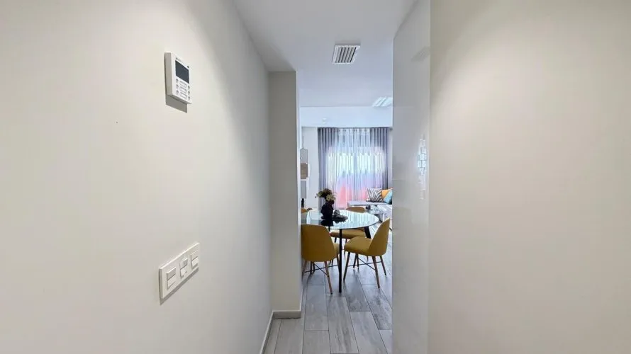 Apartamento de 1 dormitorio en Torrevieja, España No. 553 № 5