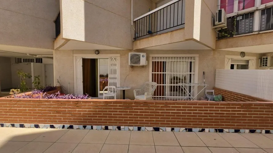 Apartamento de 1 dormitorio en Torrevieja, España No. 518 № 12