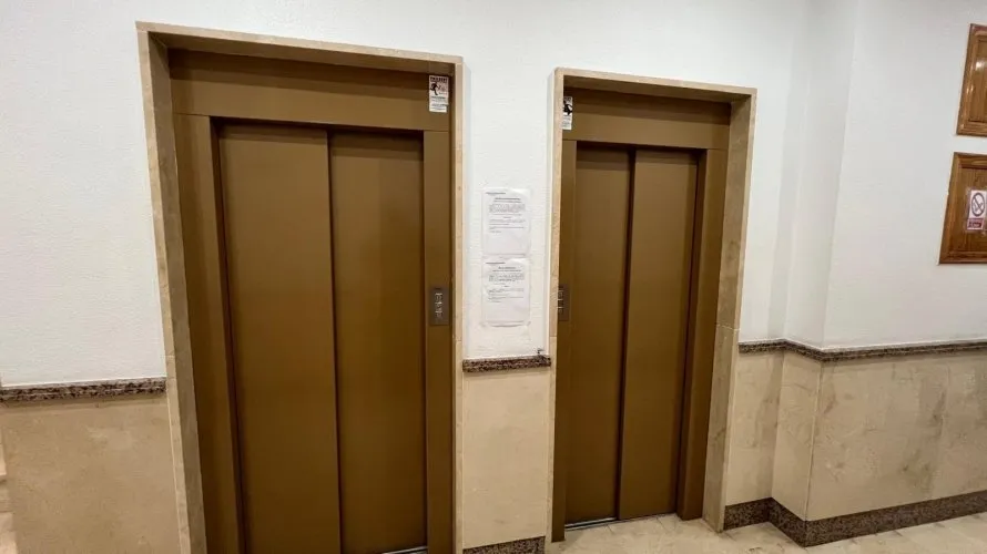 Apartamento de 2 dormitorios en Torrevieja, España No. 458 № 4