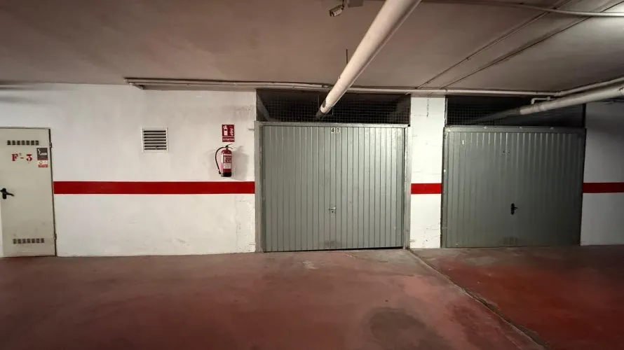 Garaje de 24m² en Torrevieja, España No. 398 № 2