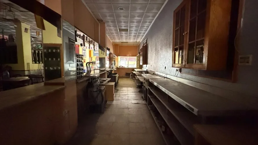 Propiedad comercial de 150m² en Torrevieja, España No. 378 № 2