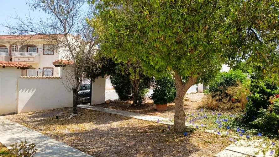 Bungalow de 1 dormitorio en Torrevieja, España No. 513 № 2