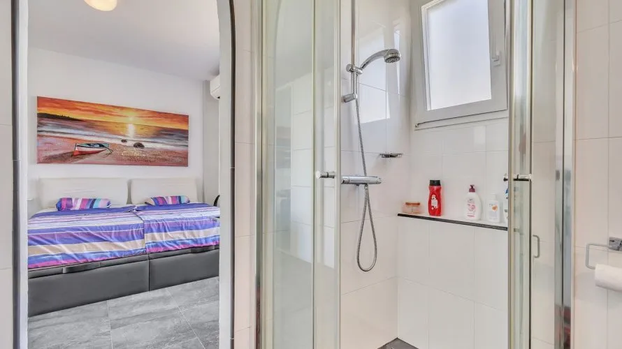 Apartamento de 83m² en Torrevieja, España No. 353 № 3