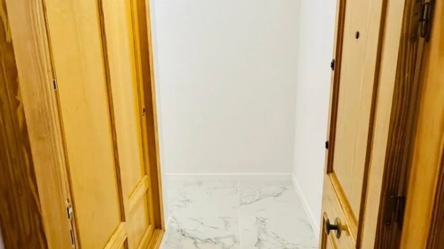 Apartamento de 2 dormitorios en Torrevieja, España No. 395 № 14