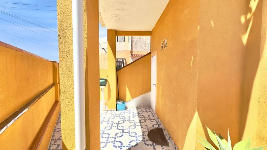 Bungalow de 1 dormitorio en Torrevieja, España No. 503 № 1