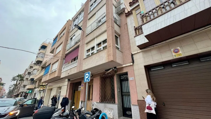 Apartamento de 4 dormitorios en Torrevieja, España No. 465 № 13