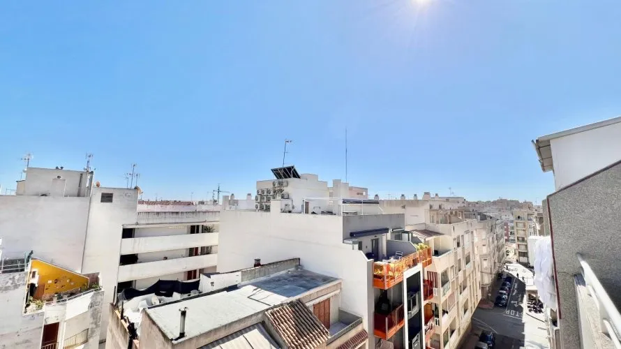 Ático de 1 dormitorio en Torrevieja, España No. 449 № 12