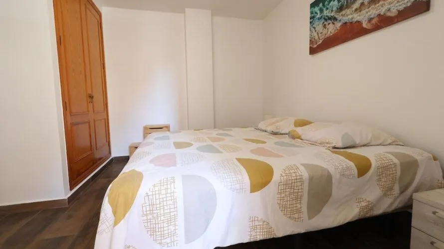 Apartamento de 3 dormitorios en Torrevieja, España No. 357 № 8