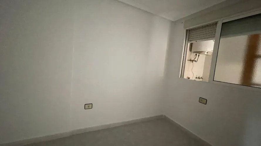 Apartamento de 1 dormitorio en Torrevieja, España No. 452