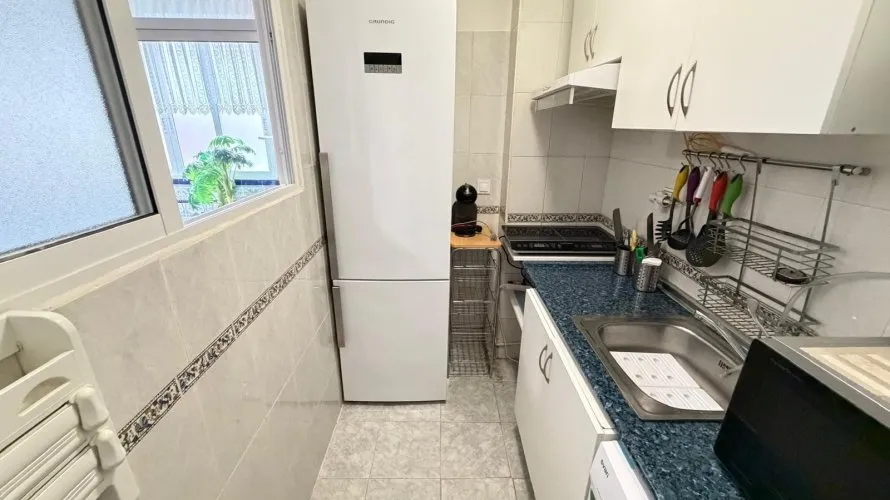 Apartamento de 1 dormitorio en Torrevieja, España No. 408 № 4